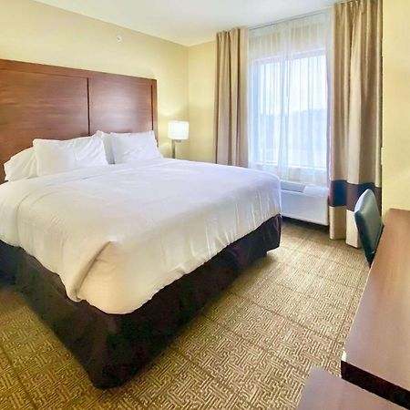 Comfort Inn & Suites Harrah Choctaw Экстерьер фото