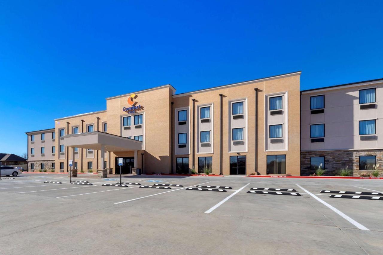 Comfort Inn & Suites Harrah Choctaw Экстерьер фото
