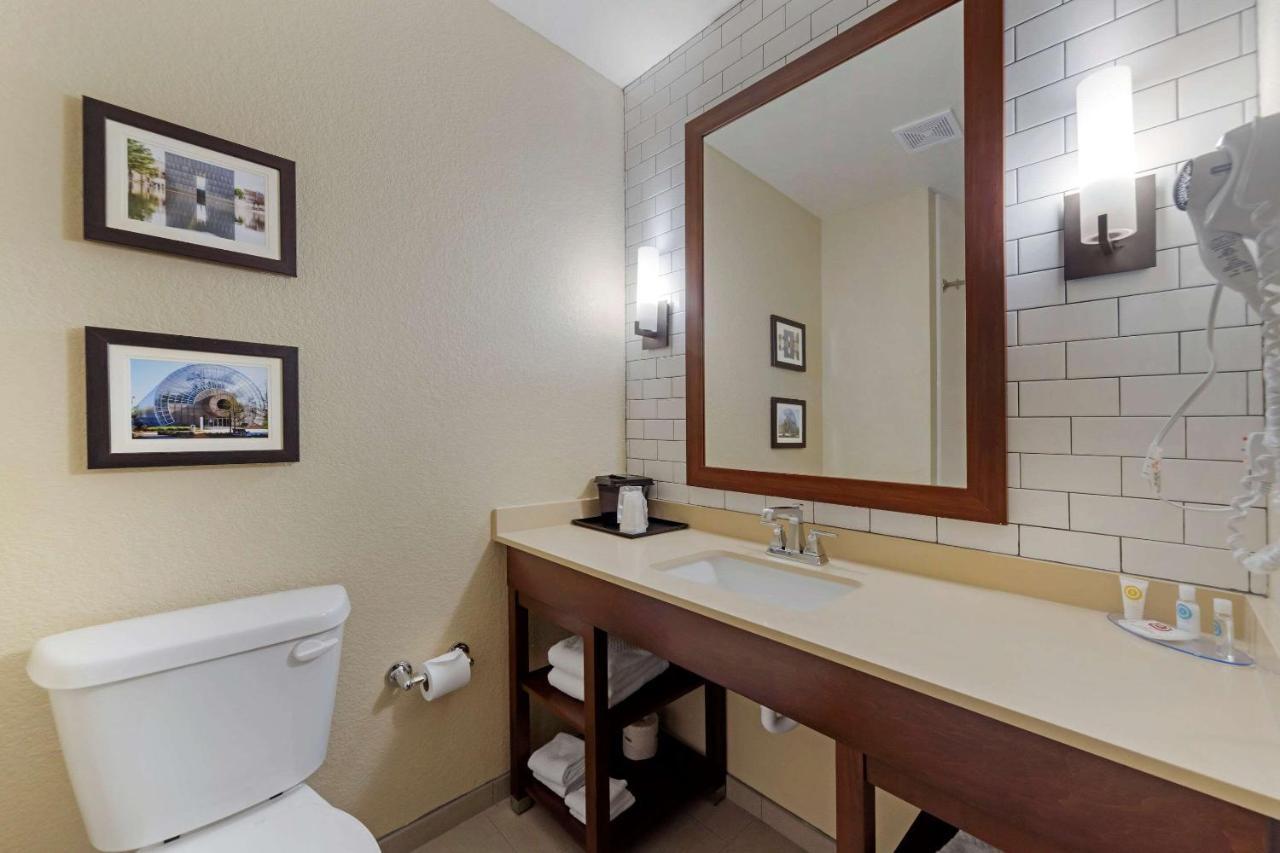 Comfort Inn & Suites Harrah Choctaw Экстерьер фото
