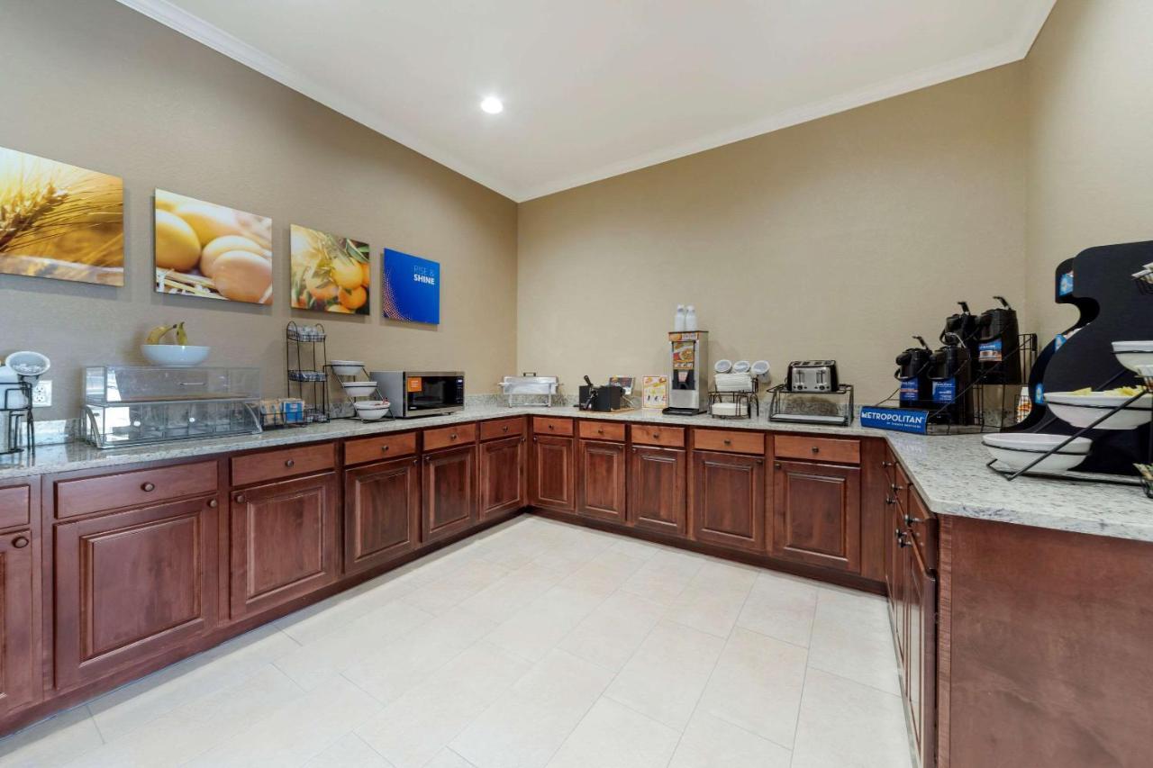 Comfort Inn & Suites Harrah Choctaw Экстерьер фото