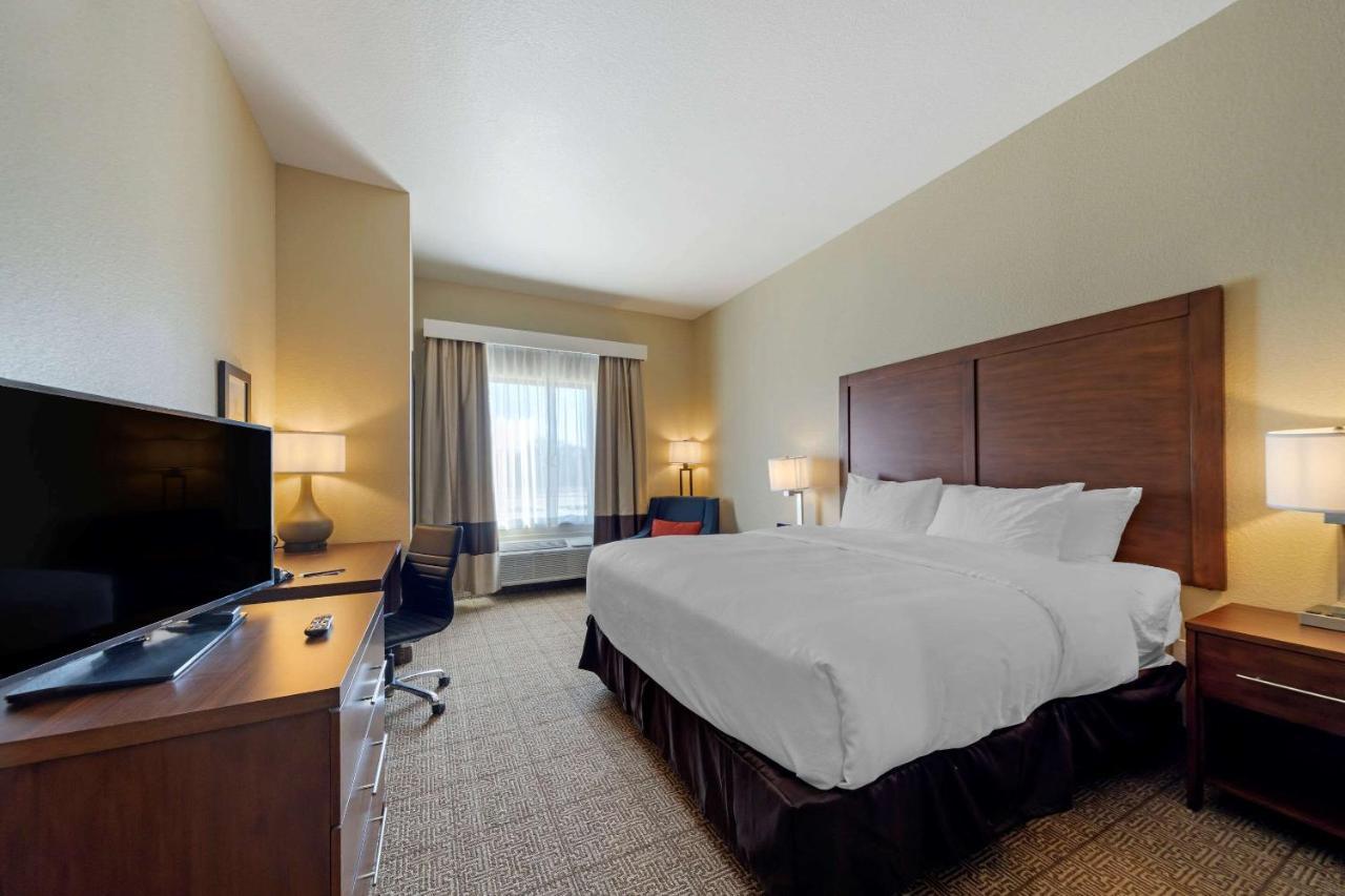 Comfort Inn & Suites Harrah Choctaw Экстерьер фото