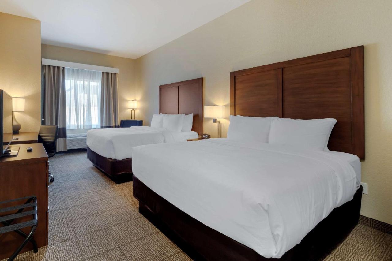 Comfort Inn & Suites Harrah Choctaw Экстерьер фото